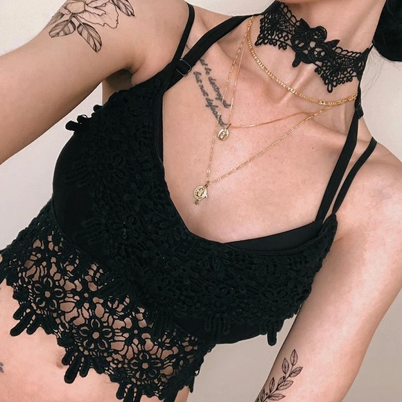 Dolls Kill Jewelry - Scalloped Lace Choker Necklace